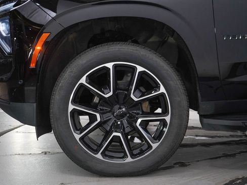 Used 2026 Chevrolet Tahoe RST w/ Comfort Package AWD/4WD image 30