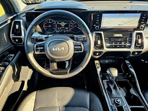 Used 2022 Kia Sorento SX AWD/4WD image 33