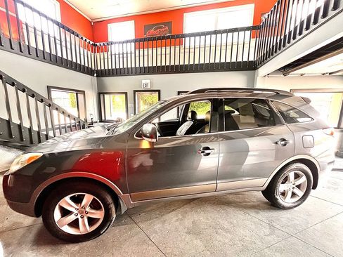 Used 2010 Hyundai Veracruz Limited image 5