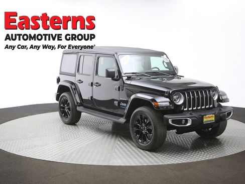 Used 2021 Jeep Wrangler Unlimited Sahara w/ Cold Weather Group AWD/4WD image 50