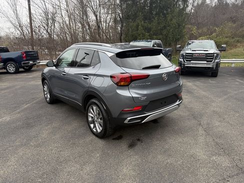 Used 2022 Buick Encore GX Essence w/ Experience Buick Package image 5