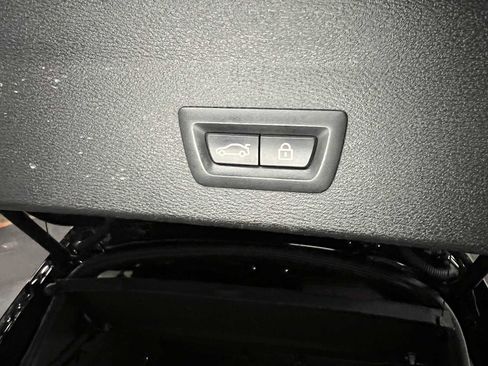 Used 2017 BMW X1 xDrive28i AWD/4WD image 16