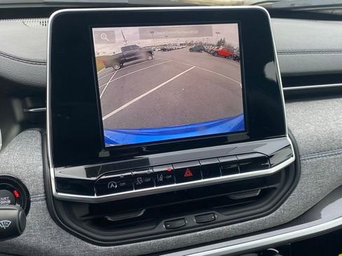 New 2026 Jeep Compass Latitude image 3