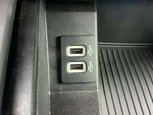 Certified 2019 Ford F150 XLT w/ Equipment Group 302A Luxury image 29