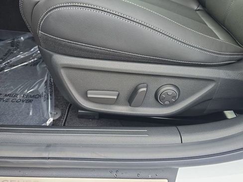 New 2026 Genesis G70 2.5T image 12