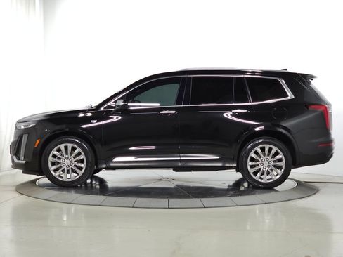 Used 2023 Cadillac XT6 Premium Luxury w/ Technology Package AWD/4WD image 2