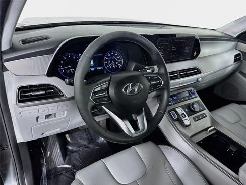 Used 2022 Hyundai Palisade SEL w/ 8P Bench Seat Package FWD image 10