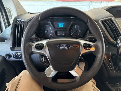 Used 2018 Ford Transit 350 XLT RWD image 8