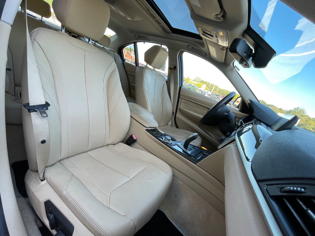 Used 2012 BMW 328i Sedan RWD image 23