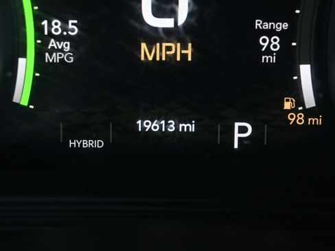 Used 2025 Jeep Wrangler Sahara w/ Safety Group image 13