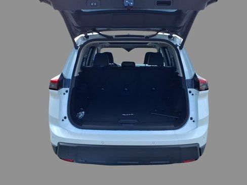 New 2026 Nissan Rogue SV image 8