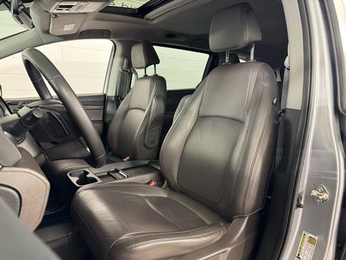 Used 2019 Honda Odyssey EX-L image 12