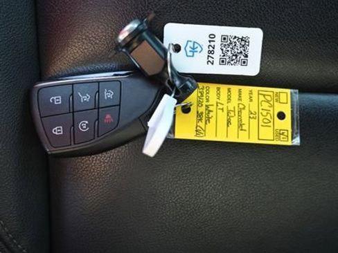 Used 2023 Chevrolet Tahoe LT w/ Luxury Package image 28