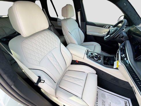 New 2026 BMW X5 xDrive50e w/ Executive Package AWD/4WD image 14
