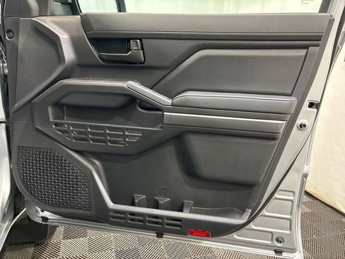 Used 2026 Toyota Tacoma SR5 image 11