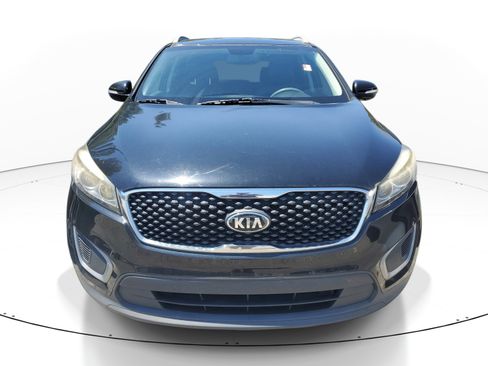 Used 2016 Kia Sorento AWD image 2