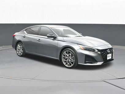 Used 2023 Nissan Altima 2.0 SR