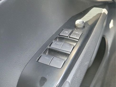 Used 2025 Toyota Camry LE image 13