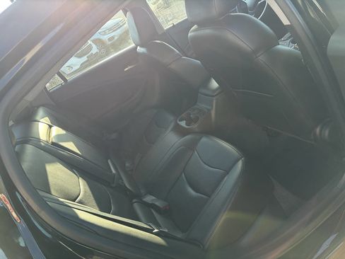 Used 2018 Chevrolet Volt Premier w/ Driver Confidence Package image 10