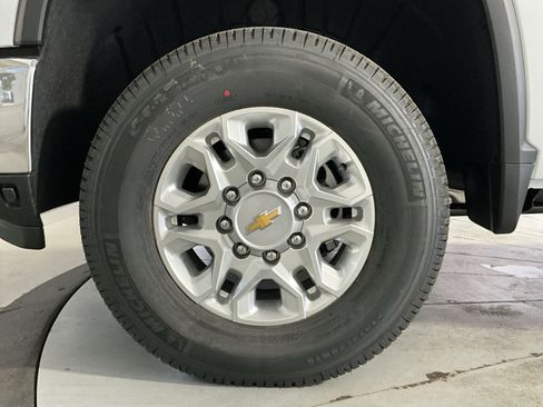 New 2026 Chevrolet Silverado 2500 LT w/ Snow Plow Prep/Camper Package AWD/4WD image 13