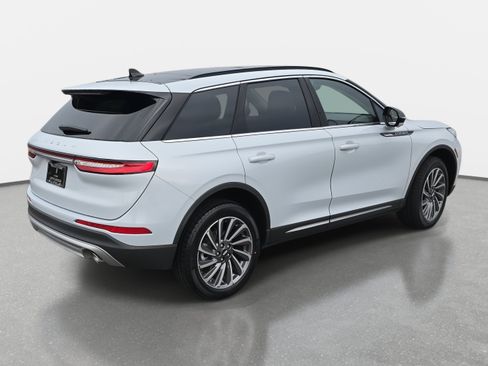 New 2026 Lincoln Corsair Reserve image 5