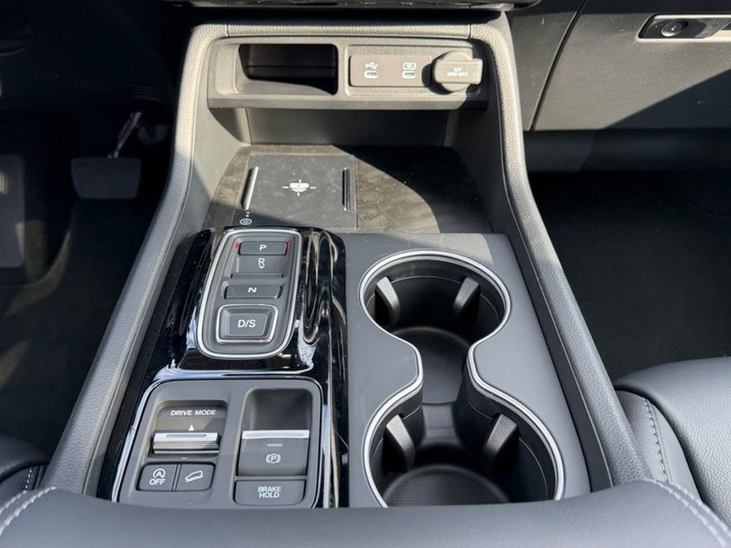 New 2026 Honda Pilot Touring image 19