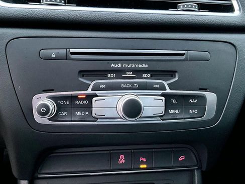 Used 2017 Audi Q3 2.0T Premium Plus w/ Premium Plus Package image 24