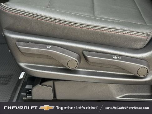 Used 2023 Chevrolet Suburban RST AWD/4WD image 35