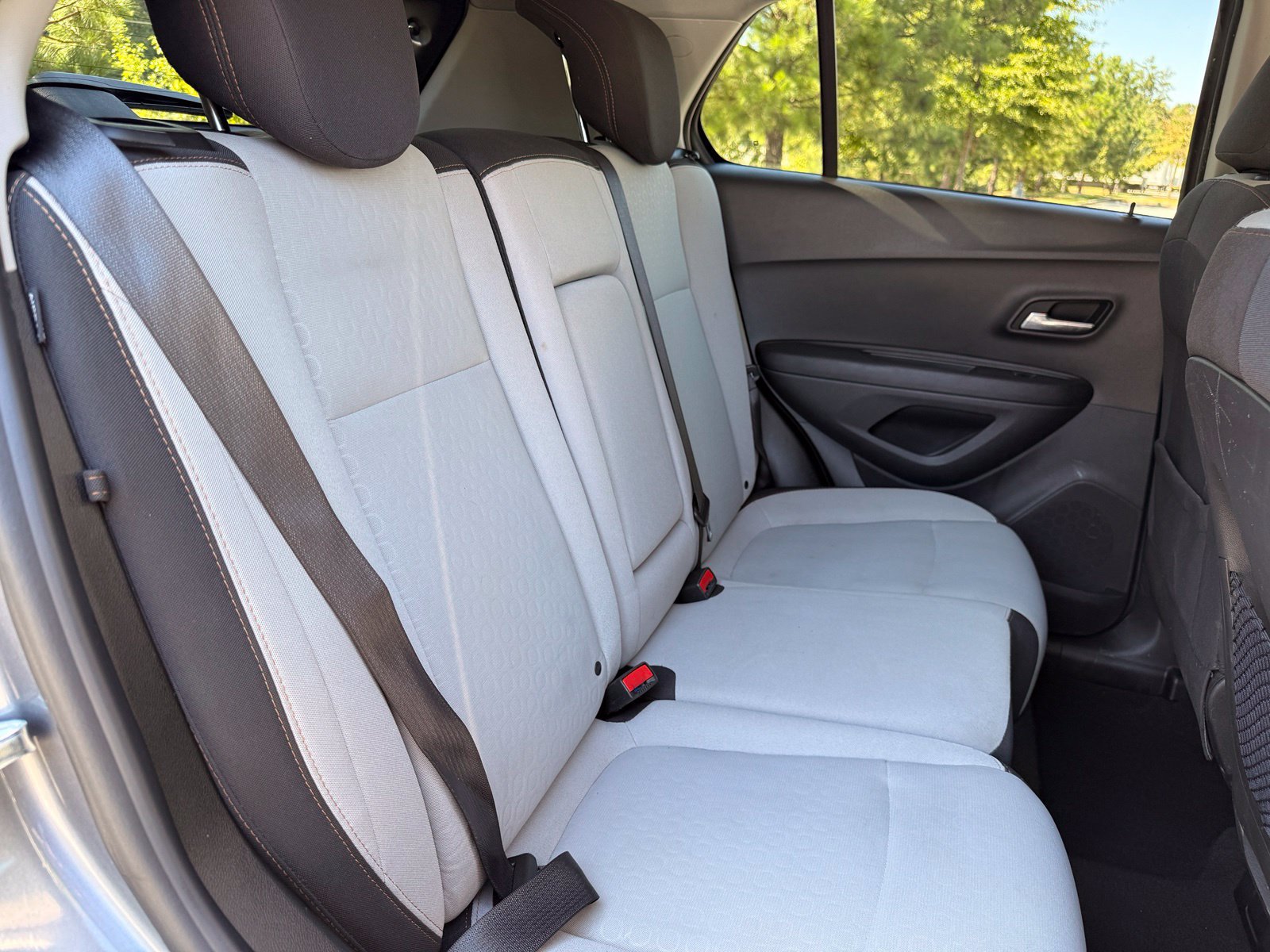 Used 2020 Chevrolet Trax LS w/ Tint and Cruise Package FWD image 38