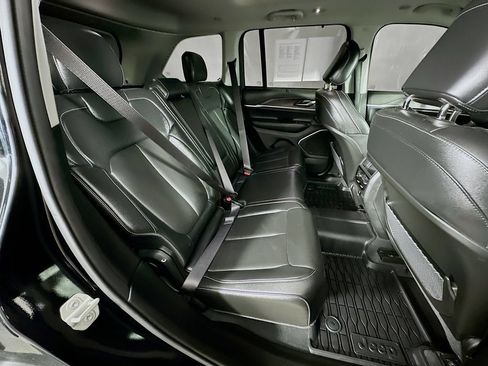 Certified 2023 Jeep Grand Cherokee Limited w/ Luxury Tech Group II AWD/4WD image 38
