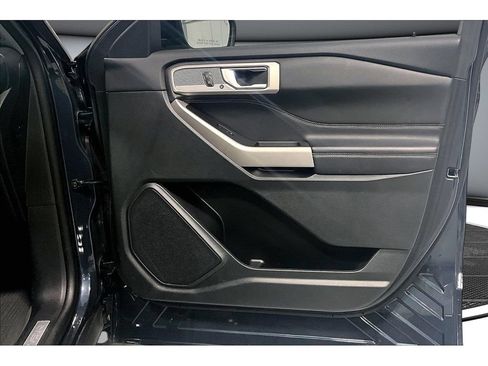 Used 2024 Ford Explorer Limited w/ Equipment Group 301A AWD/4WD image 47