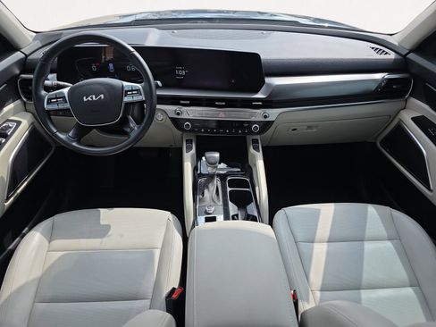 Certified 2024 Kia Telluride S image 2