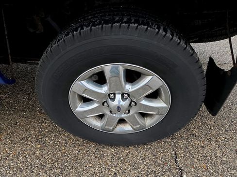 Used 2014 Ford F150 XLT w/ Equipment Group 302A Luxury image 29