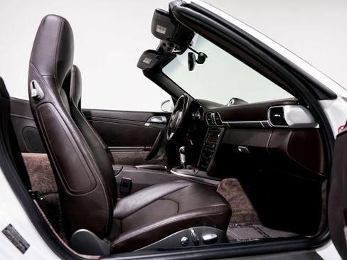 Used 2009 Porsche 911 Turbo AWD/4WD image 28