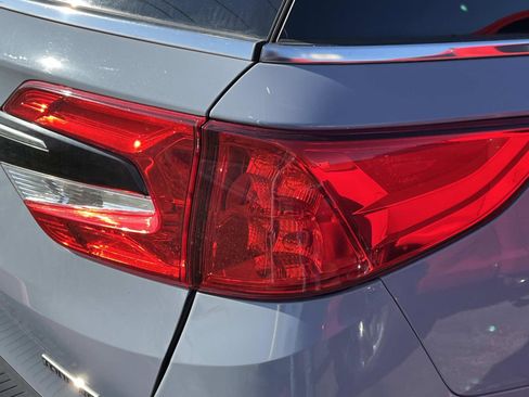 Used 2023 Honda Odyssey Touring image 7