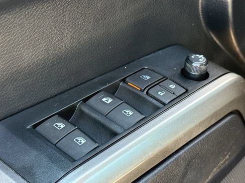 Used 2021 Toyota Tacoma SR5 RWD image 20