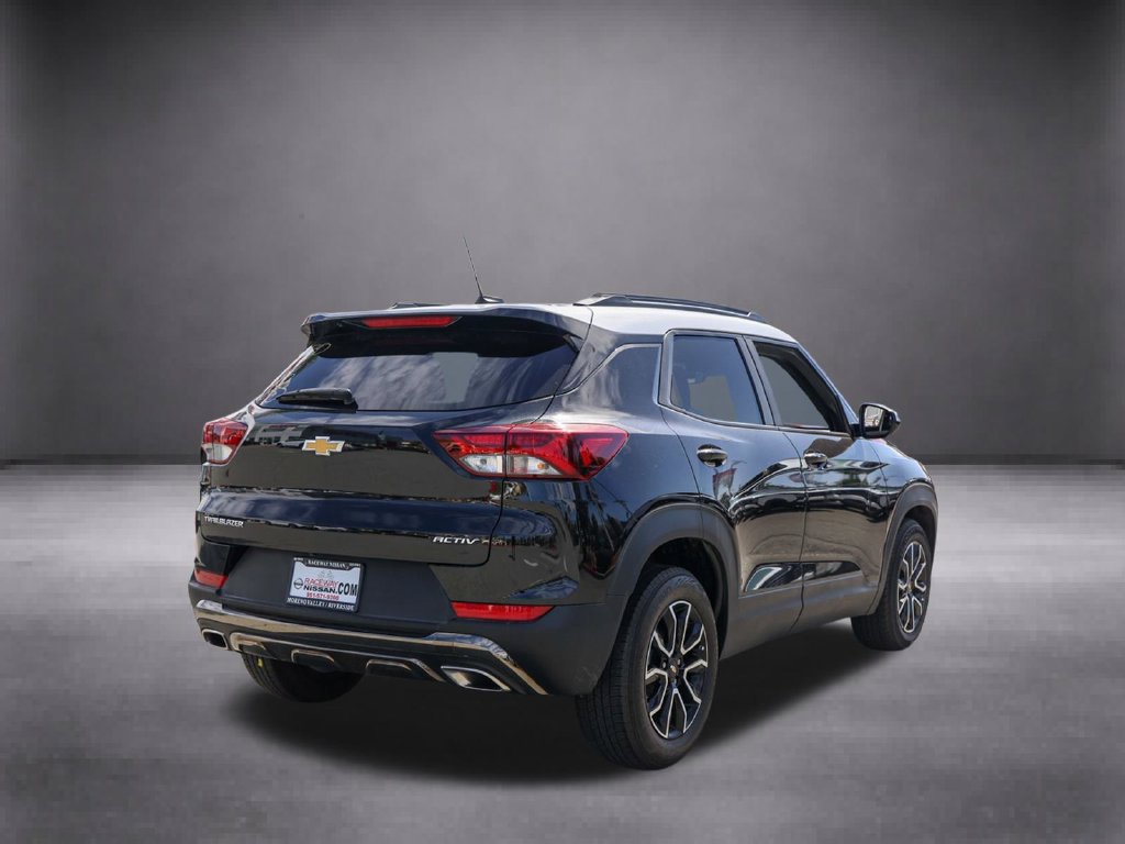 Used 2023 Chevrolet TrailBlazer ACTIV w/ Convenience Package FWD image 4