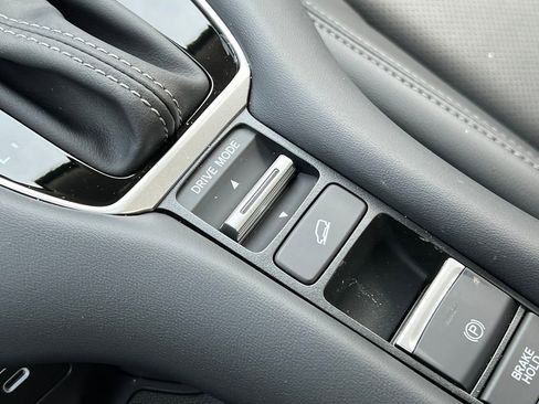 New 2026 Honda HR-V EX-L image 26