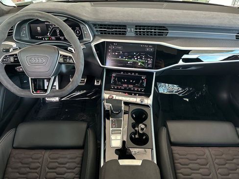 Used 2025 Audi RS 6 performance image 13