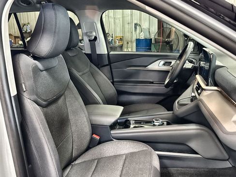 New 2026 Ford Explorer Active AWD/4WD image 31