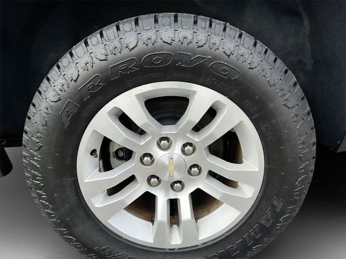 Used 2017 Chevrolet Tahoe LT image 35