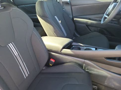 New 2026 Hyundai Elantra Blue image 10