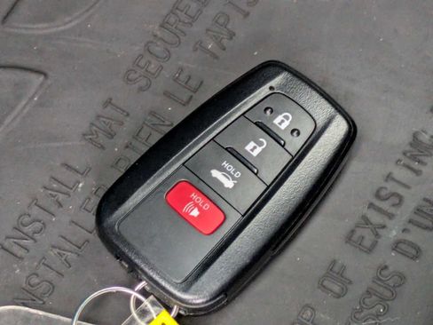 Used 2019 Toyota Camry XSE image 35