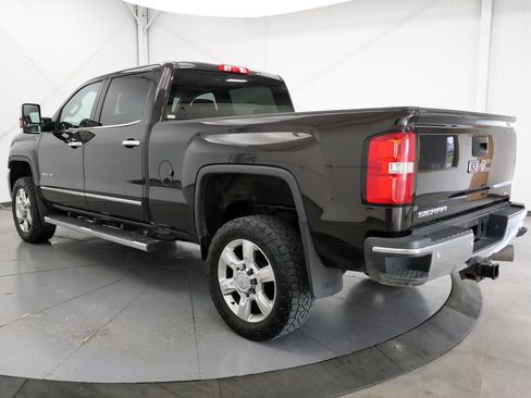 Used 2019 GMC Sierra 2500 SLT w/ Driver Alert Package AWD/4WD image 5