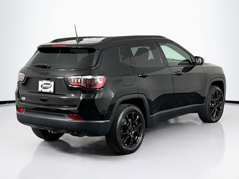 Used 2022 Jeep Compass Latitude w/ Convenience Group AWD/4WD image 15