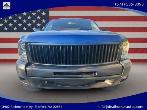 Used 2013 Chevrolet Silverado 1500 LT w/ All-Star Edition AWD/4WD image 2