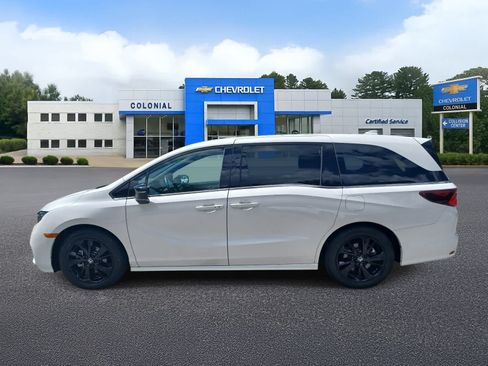 Used 2023 Honda Odyssey Sport image 6