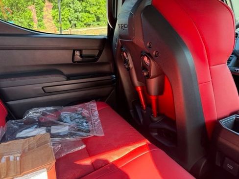 Used 2025 Toyota Tacoma TRD Pro AWD/4WD image 82
