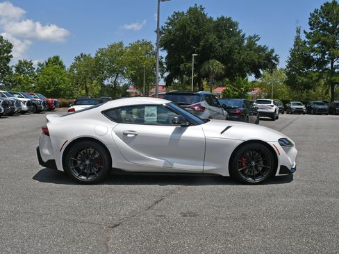 Used 2024 Toyota Supra Premium w/ Driver Assist Package RWD image 5