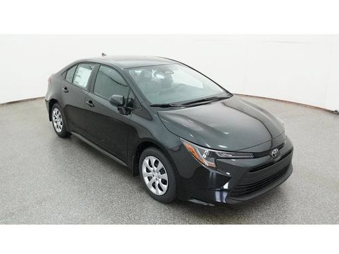 New 2026 Toyota Corolla LE FWD image 17
